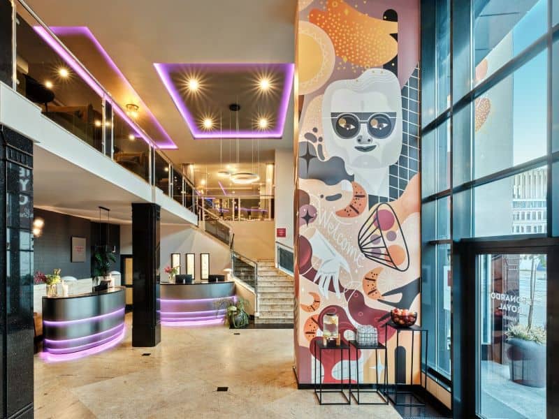 „Kosmiczny” mural upamiętniający Irenę Kwiatkowską doczekał się kontynuacji